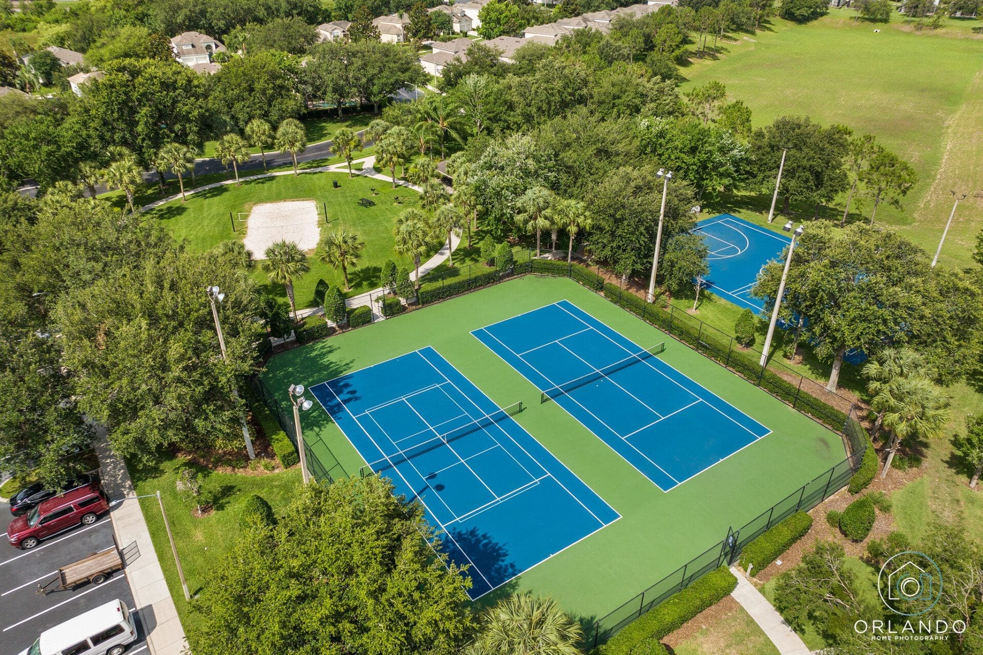 Pickleball and tennis courts at Windsor Hills Resort