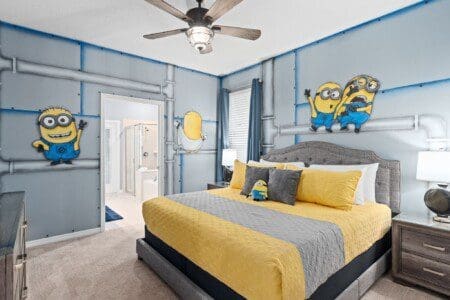 Minions with king bed at Chillax Inn Kaipo